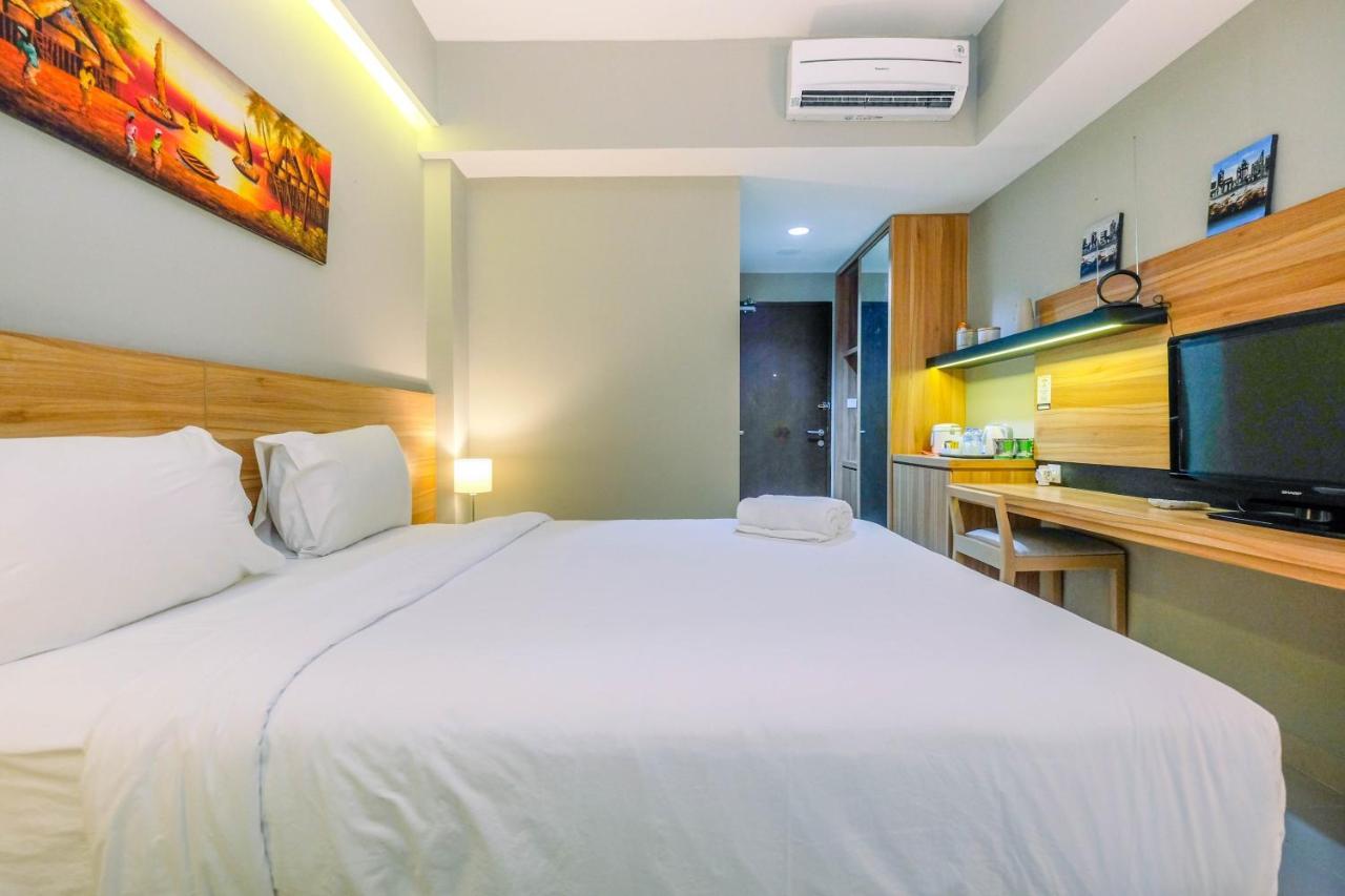 Stylish And Cozy No Kitchen Mustika Golf By Travelio * Bekasi