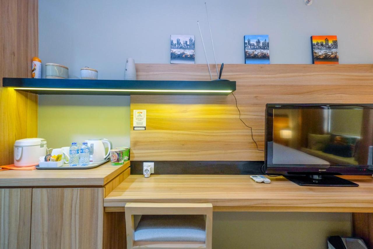 Apartemen Stylish And Cozy No Kitchen Mustika Golf By Travelio *